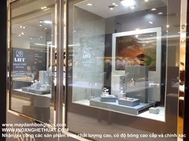 Shop nữ trang, vàng bạc đá quý. Kệ Inox Trưng Bày, Khung Treo Inox. Làm khung inox vàng đồng